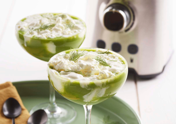 Velouté de petits poids et granité de fromage de chèvre